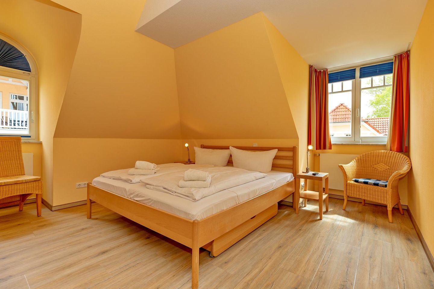 Dünenschloss Dünenschloss 2-25 Kühlungsborn - Schlafzimmer mit Doppelbett