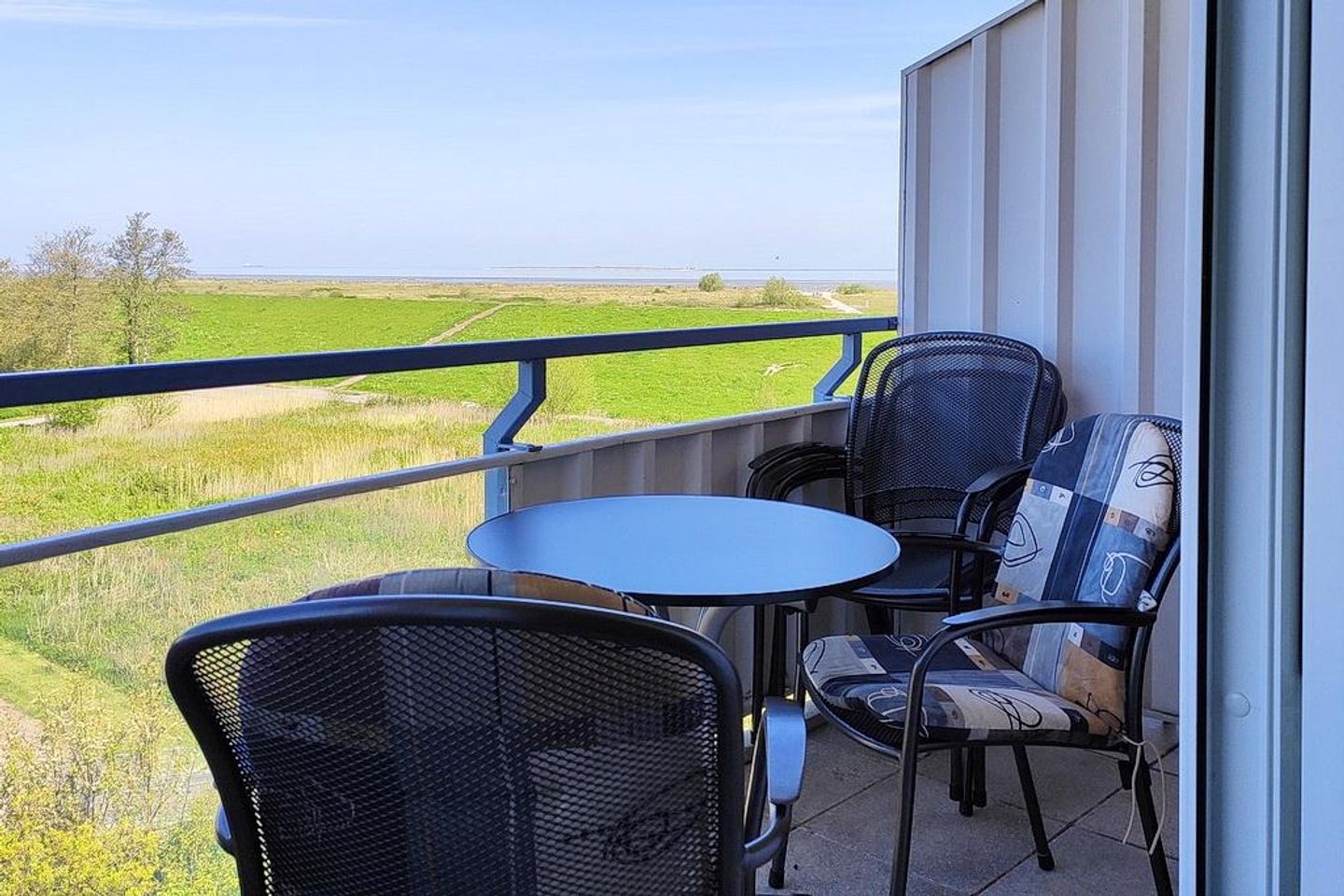 Hus Inselkieker Hus Inselkieker 323 Schillig - Balkon mit Sitzgelegenheiten