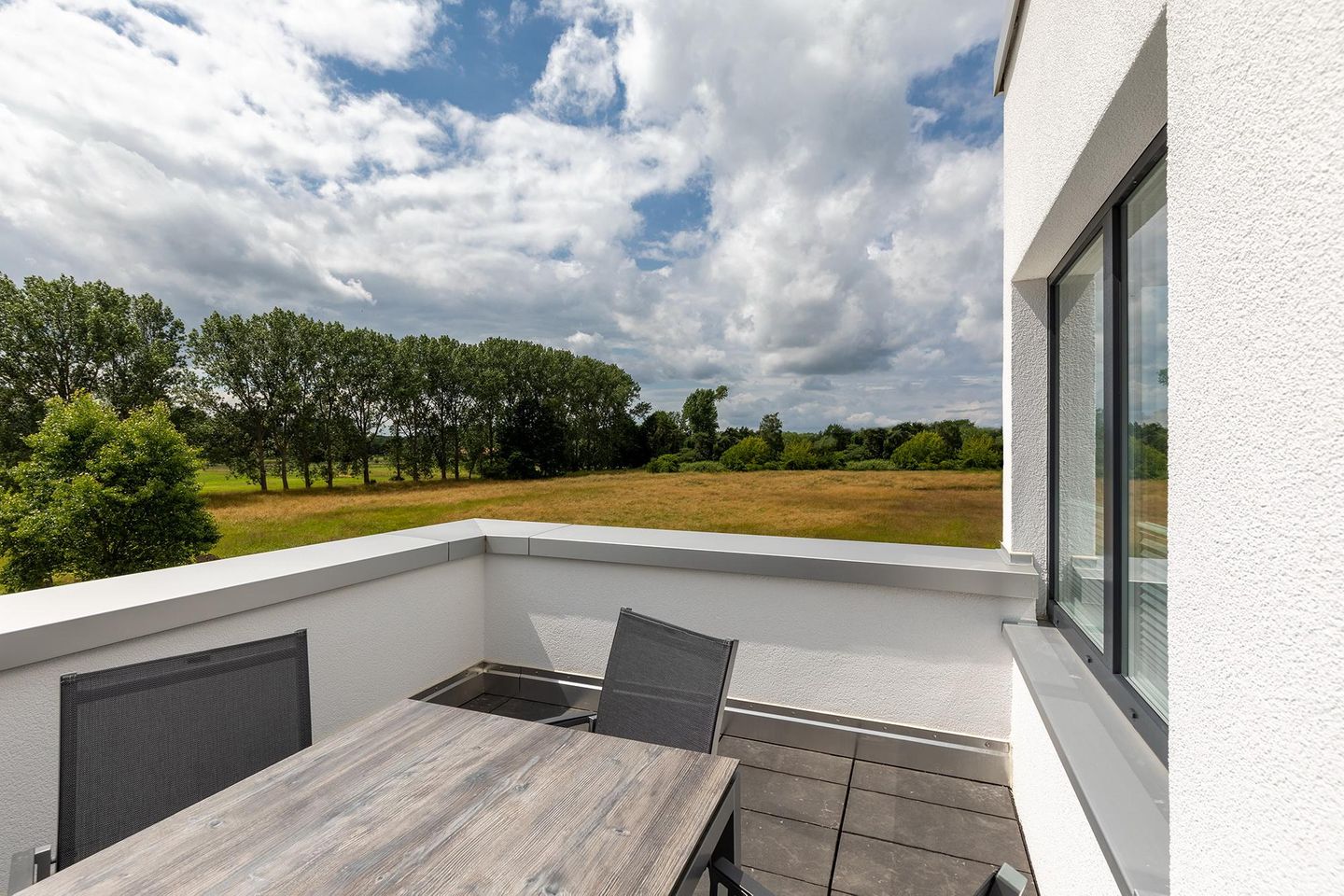 Aparthotel Ostseeallee Aparthotel Ostseeallee 2-17 Boltenhagen - Dachterrasse mit Blick ins Grüne