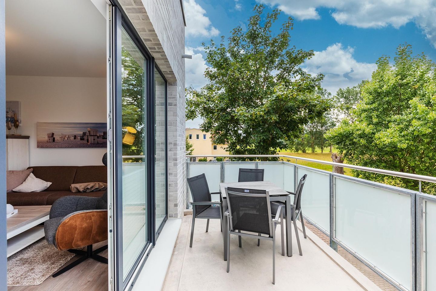 Aparthotel Ostseeallee Aparthotel Ostseeallee 3-25 Boltenhagen - Balkon in West-Lage