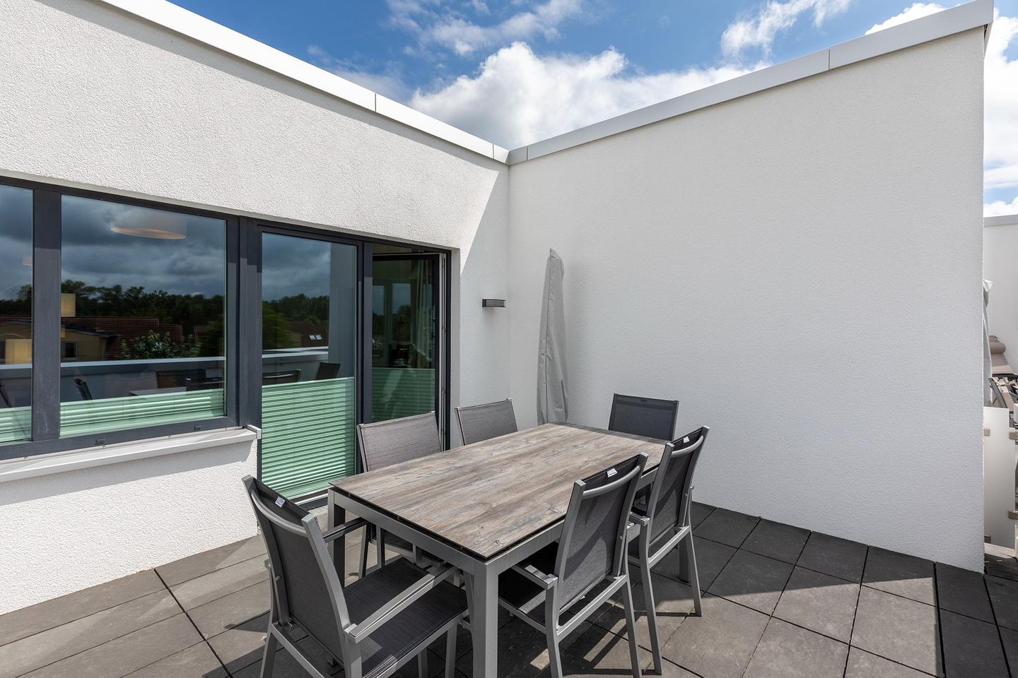 Aparthotel Ostseeallee Aparthotel Ostseeallee 3-28 Boltenhagen - Dachterrasse mit Zugang zum Wohn-/Essbereich