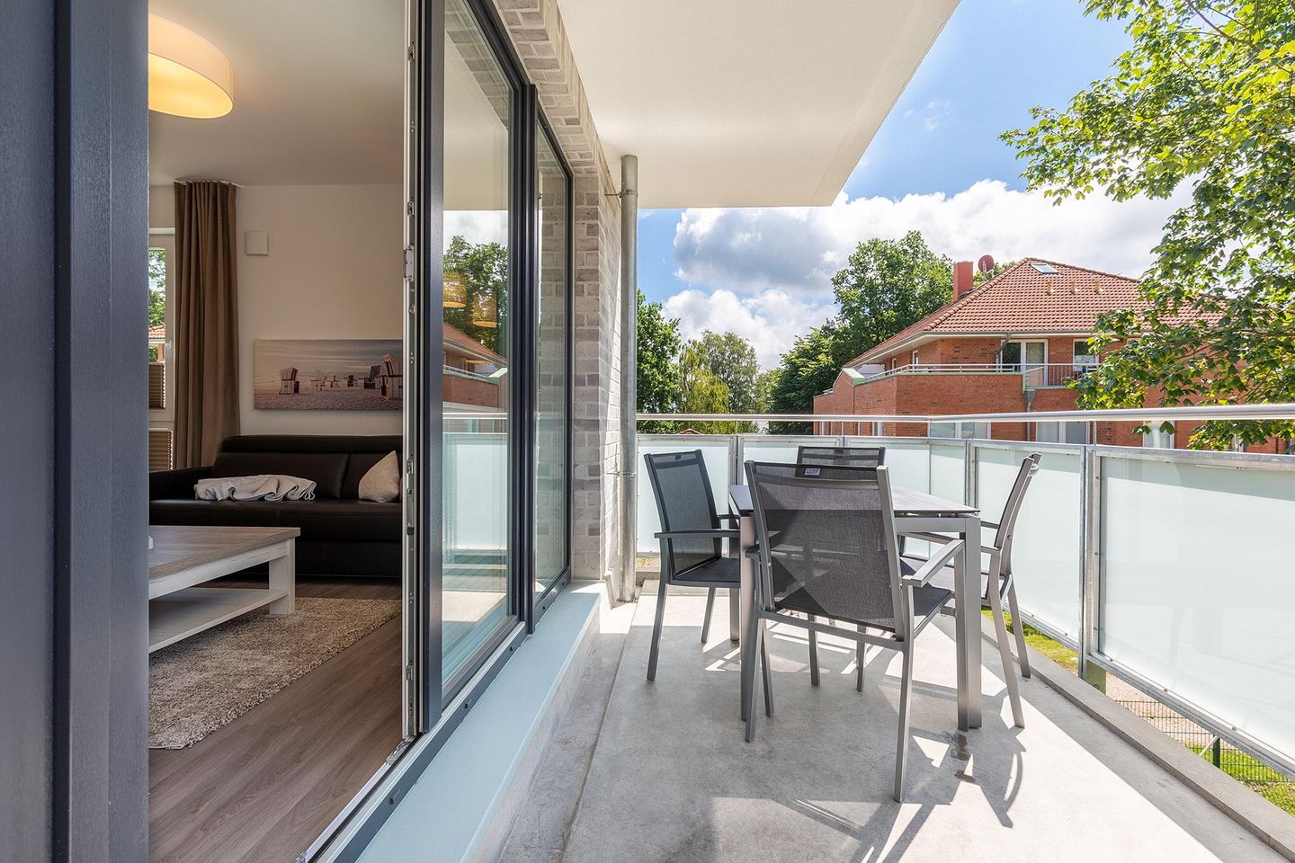 Aparthotel Ostseeallee Aparthotel Ostseeallee 4-33 Boltenhagen - Balkon mit Zugang zum Wohn-/Essbereich