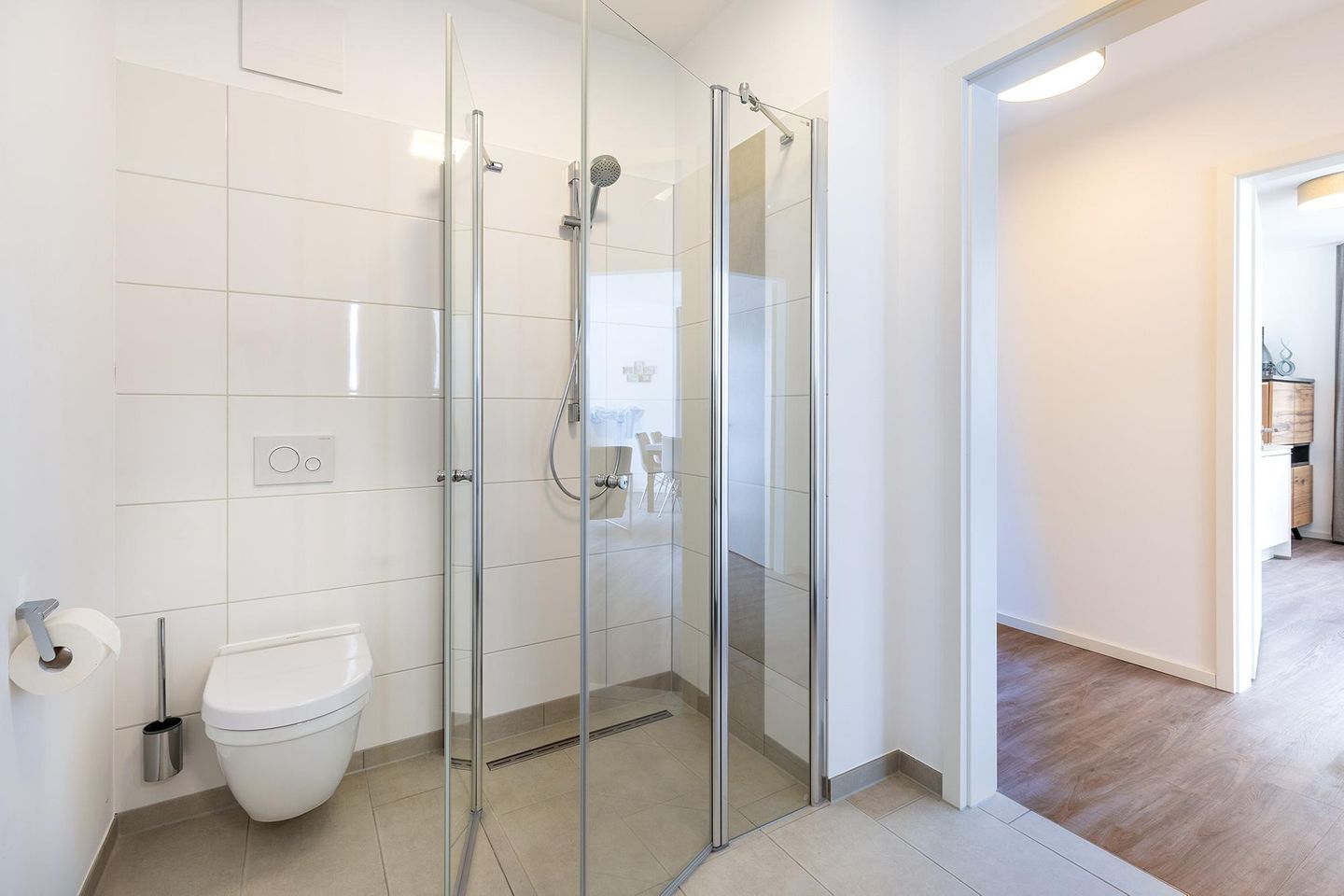 Aparthotel Ostseeallee Aparthotel Ostseeallee 5-43 Boltenhagen - Badezimmer "1" mit Dusche und WC