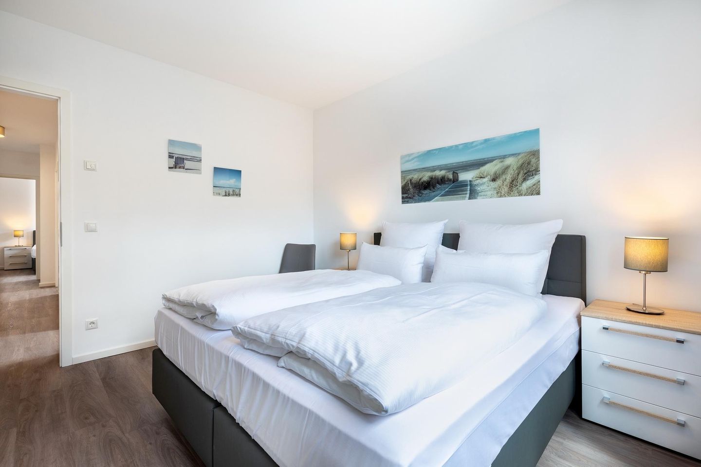 Aparthotel Ostseeallee Aparthotel Ostseeallee 5-47 Boltenhagen - Schlafzimmer "2" mit Boxspringbett (1,80x2,00m)