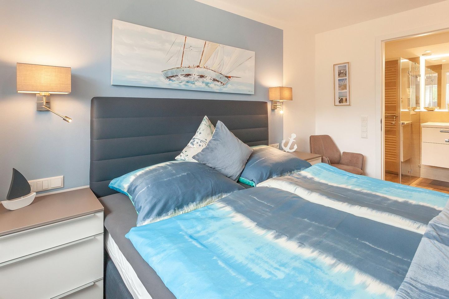 Haus Stubnitz Binz-Prora Haus Stubnitz "Meerzeit" 2.4 Rügen - Schlafzimmer mit Doppelbett