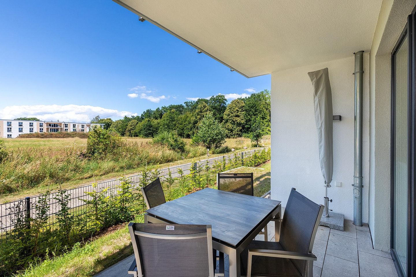 Aparthotel Ostseeallee Aparthotel Ostseeallee 3-21 Boltenhagen - Terrasse in West Lage