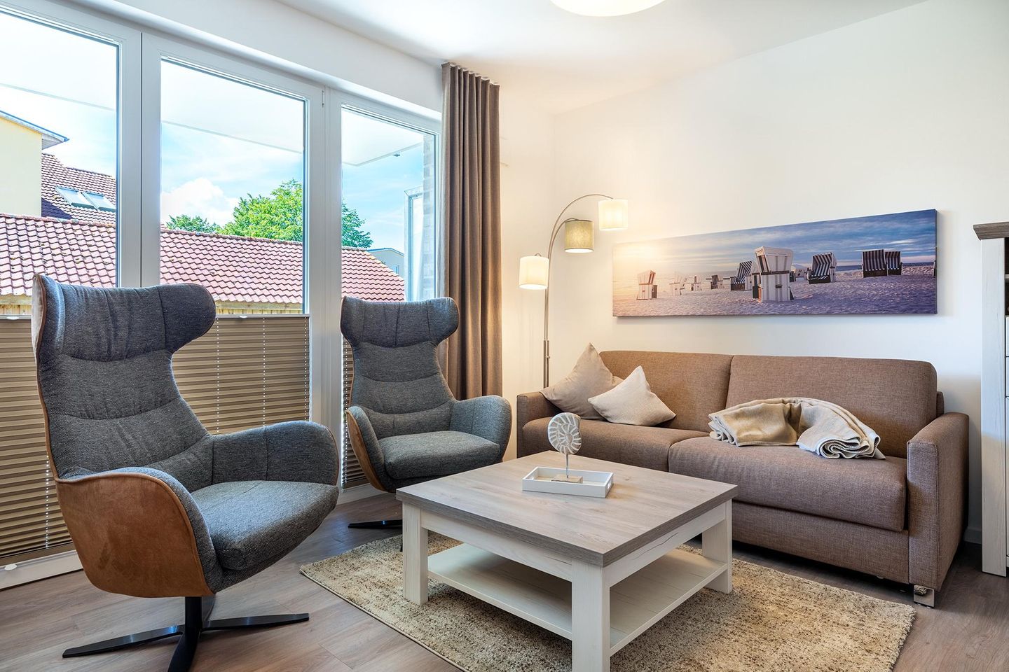 Aparthotel Ostseeallee Aparthotel Ostseeallee 4-30 Boltenhagen - Wohn-/Essbereich mit Doppelschlafcouch