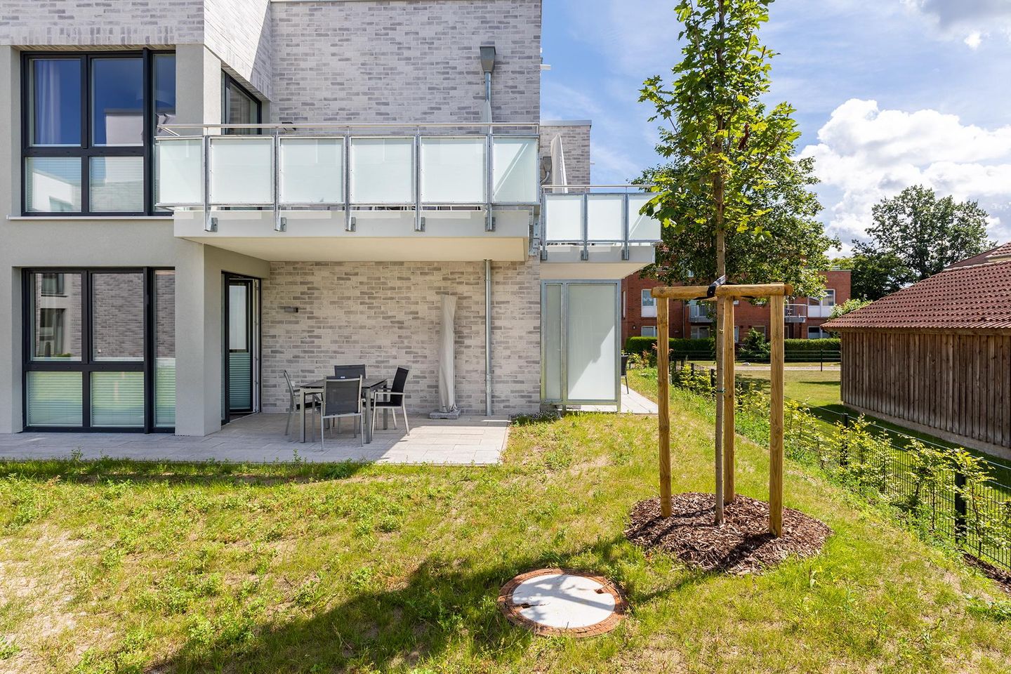 Aparthotel Ostseeallee Aparthotel Ostseeallee 4-31 Boltenhagen - Terrasse mit Zugang zum Wohn-/Essbereich