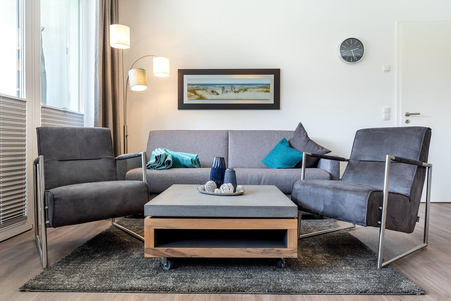 Aparthotel Ostseeallee Aparthotel Ostseeallee 5-40 Boltenhagen - Wohn-/Essbereich mit Doppelschlafcouch