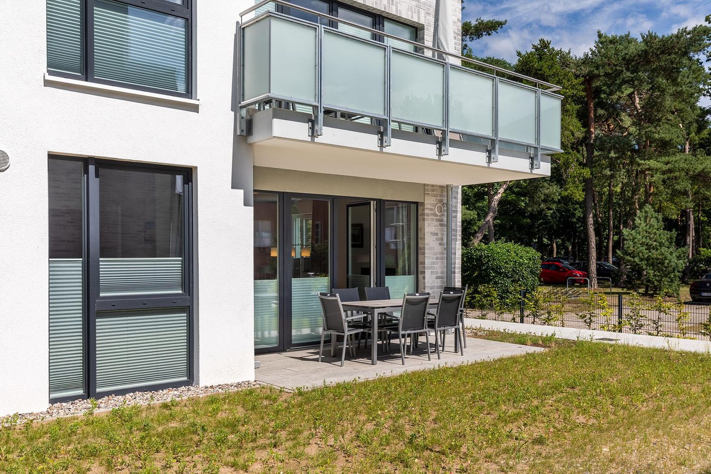 Aparthotel Ostseeallee Aparthotel Ostseeallee 5-40 Boltenhagen - Terrasse mit Zugang zum Wohn-/Essbereich