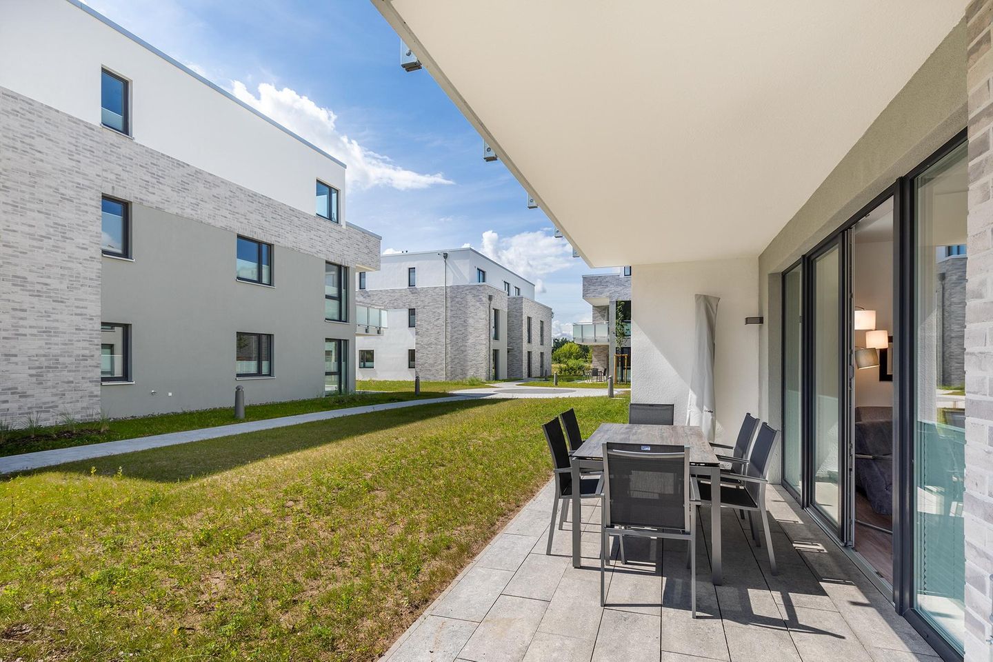 Aparthotel Ostseeallee Aparthotel Ostseeallee 5-40 Boltenhagen - Terrasse in südöstlicher Lage