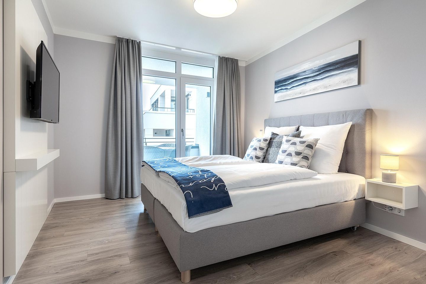 Godewindpark Travemünde Godewindpark Travemünde 3-03 Travemünde - Schlafzimmer mit Zugang zur überdachten Loggia