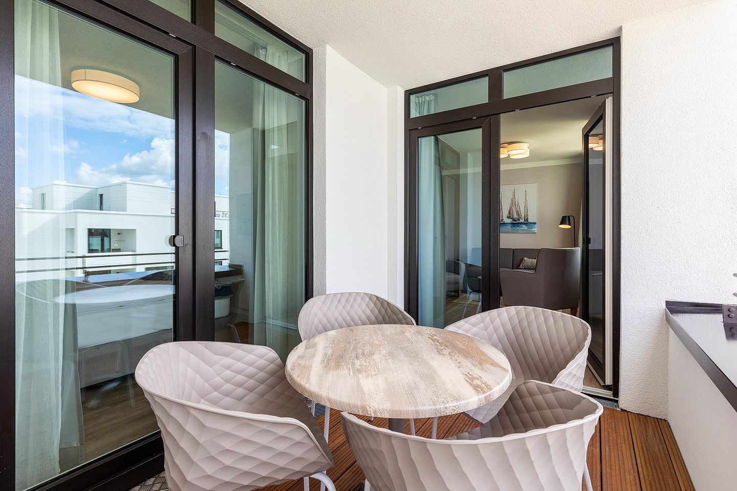 Godewindpark Travemünde Godewindpark Travemünde 3-03 Travemünde - Loggia mit Zugang zum Wohnbereich und Schlafzimmer