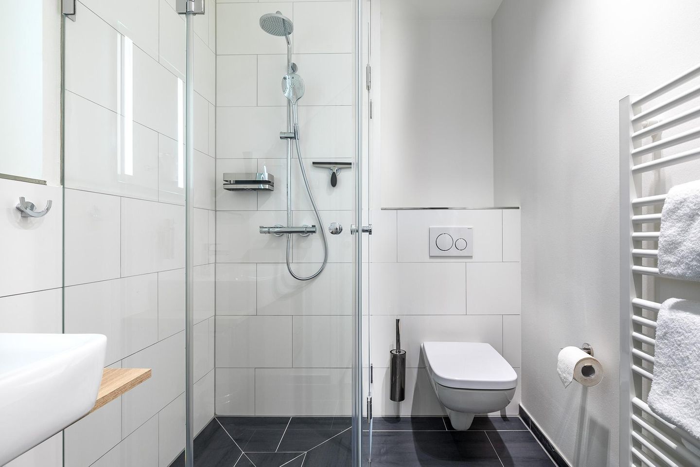 Godewindpark Travemünde Godewindpark Travemünde 2-18 Travemünde - Badezimmer "1" mit ebenerdiger Dusche