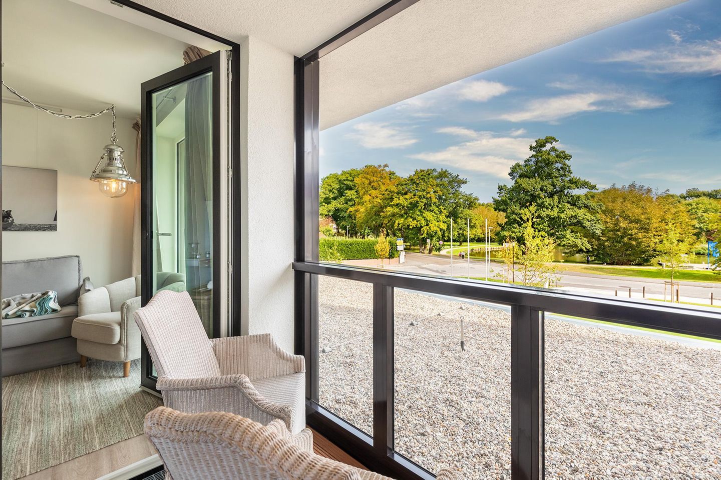 Godewindpark Travemünde Godewindpark Travemünde 1-06 Travemünde - Überdachte Loggia mit Blick zum Godewindpark