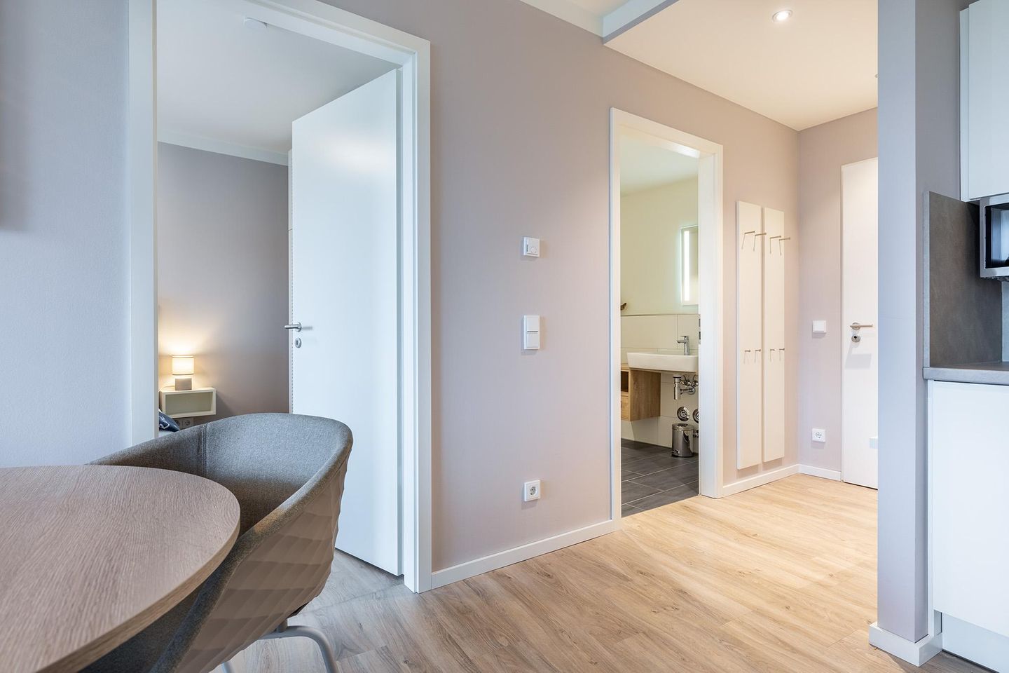 Godewindpark Travemünde Godewindpark Travemünde 3-14 Travemünde - Wohn-Essbereich mit Zugang zum Schlaf- und Badezimmer