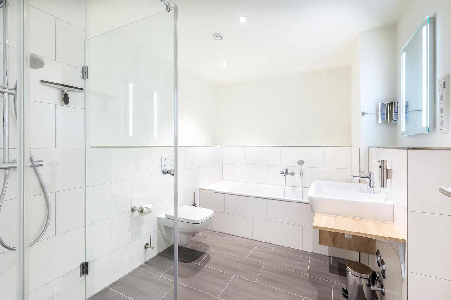 Godewindpark Travemünde Godewindpark Travemünde 1-02 Travemünde - Badezimmer mit Badewanne