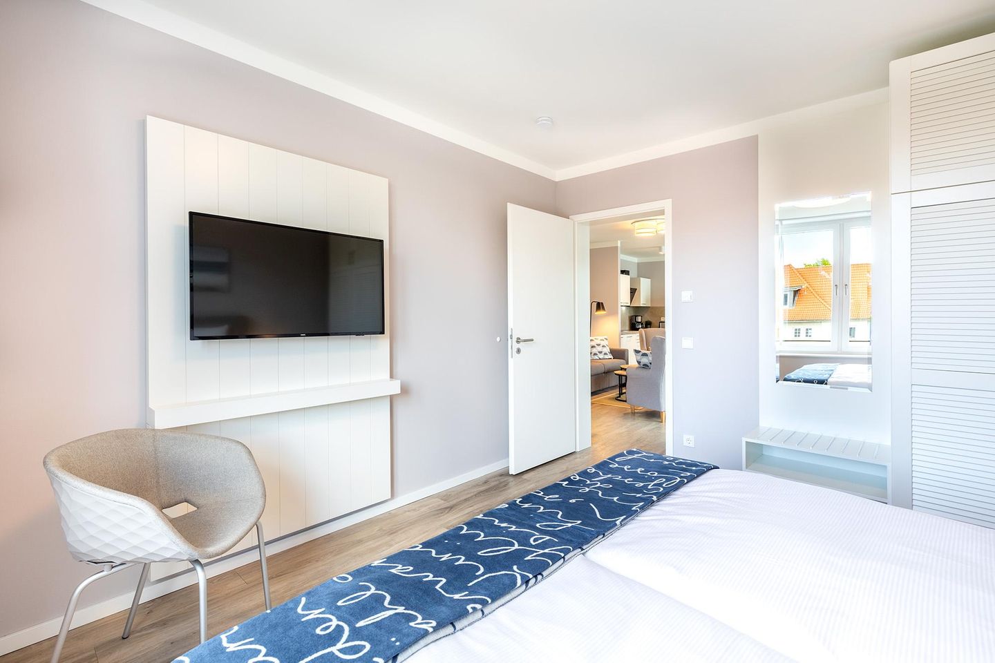 Godewindpark Travemünde Godewindpark Travemünde 3-01 Travemünde - Schlafzimmer "1" mit Zugang zum Wohn-Essbereich