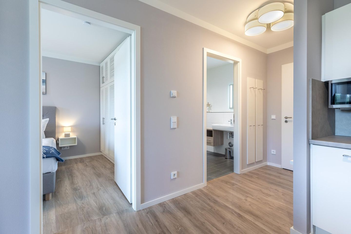 Godewindpark Travemünde Godewindpark Travemünde 2-12 Travemünde - Wohn-Essbereich mit Zugang zum Schlaf- und Badezimmer