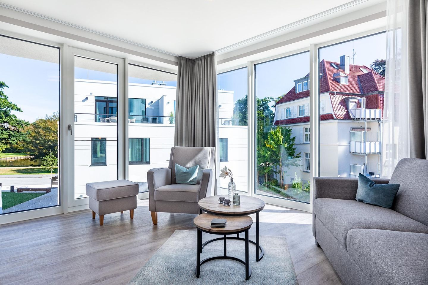 Godewindpark Travemünde Godewindpark Travemünde 1-16 Travemünde - Wohnbereich mit Sitzgelegenheit