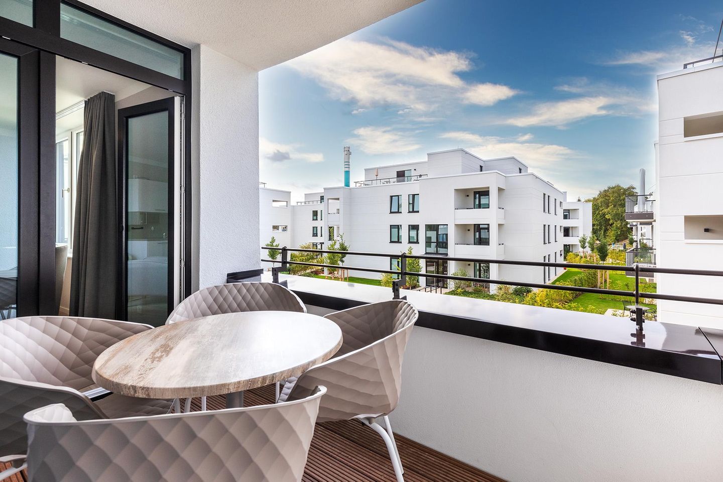 Godewindpark Travemünde Godewindpark Travemünde 2-03 Travemünde - Überdachte Loggia mit Zugang zum Wohn-Essbereich