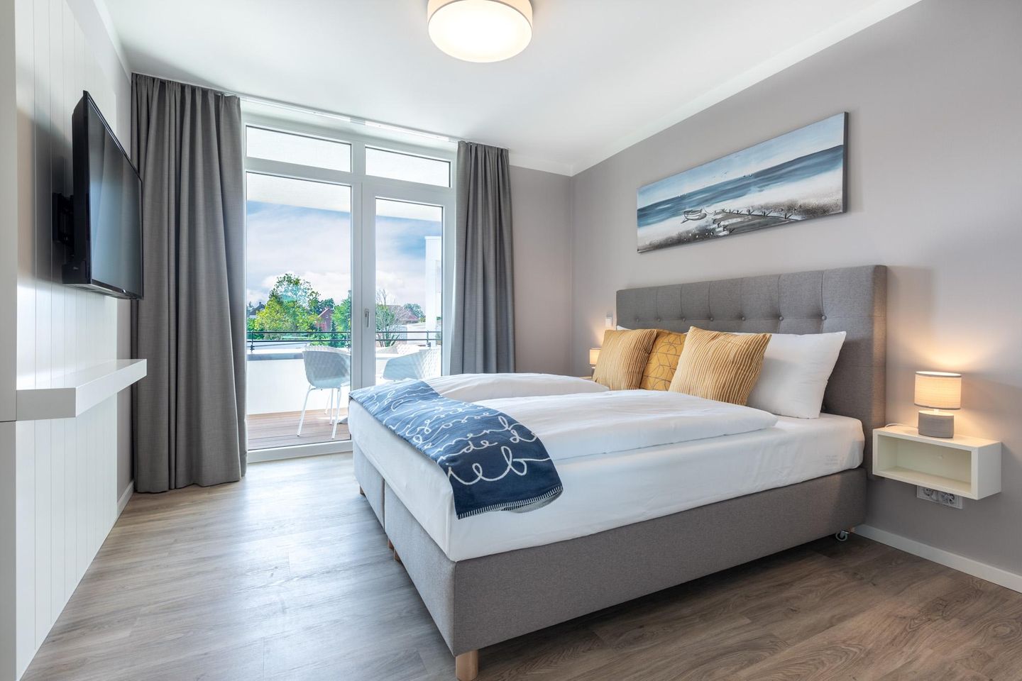 Godewindpark Travemünde Godewindpark Travemünde 2-15 Travemünde - Schlafzimmer mit Zugang zur Loggia