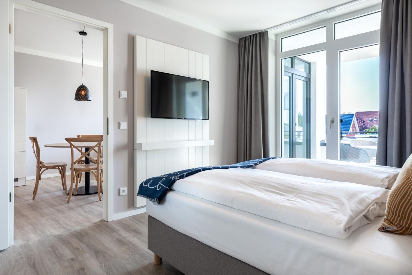 Godewindpark Travemünde Godewindpark Travemünde 2-15 Travemünde - Schlafzimmer mit Zugang zum Wohn-Essbereich