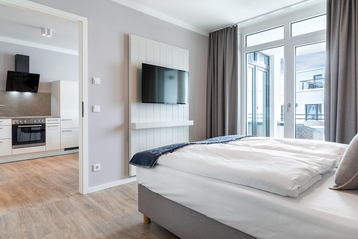 Godewindpark Travemünde Godewindpark Travemünde 3-11 Travemünde - Schlafzimmer mit Zugang zum Wohn-Essbereich