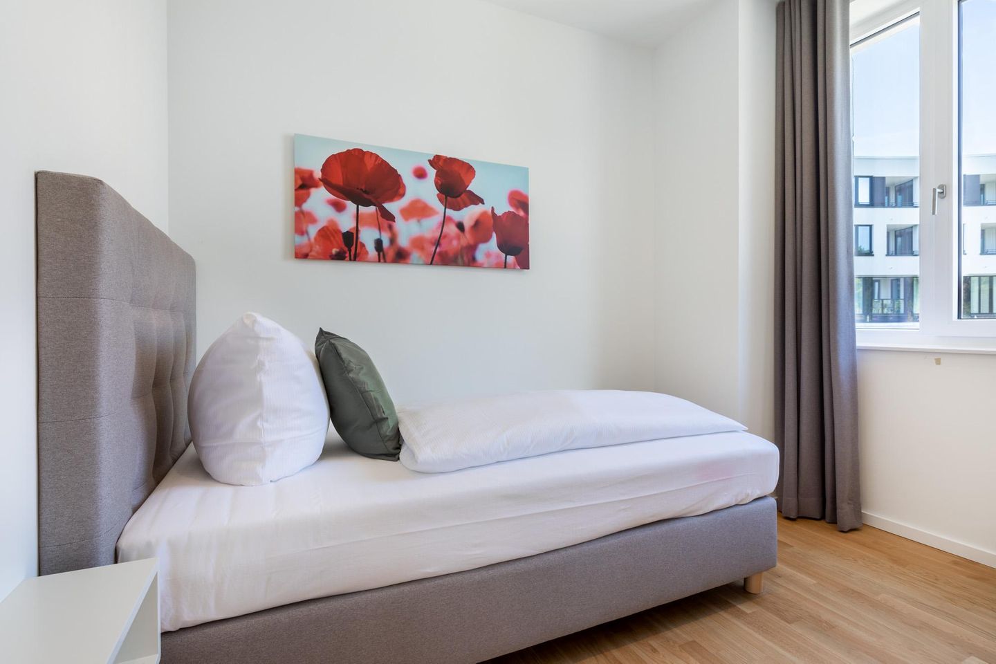 Villa Godewindpark Travemünde Villa Godewindpark Travemünde 02 Travemünde - Schlafzimmer mit Einzel-Boxspringbett