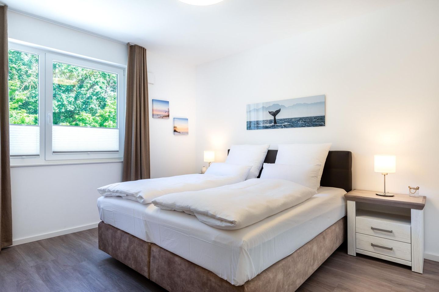 Aparthotel Ostseeallee Aparthotel Ostseeallee 1-03 Boltenhagen - Schlafzimmer "1" mit Boxspringbett (1,80x2,00m)