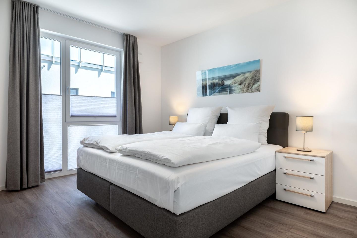Aparthotel Ostseeallee Aparthotel Ostseeallee 2-08 Boltenhagen - Schlafzimmer mit Boxspringbett