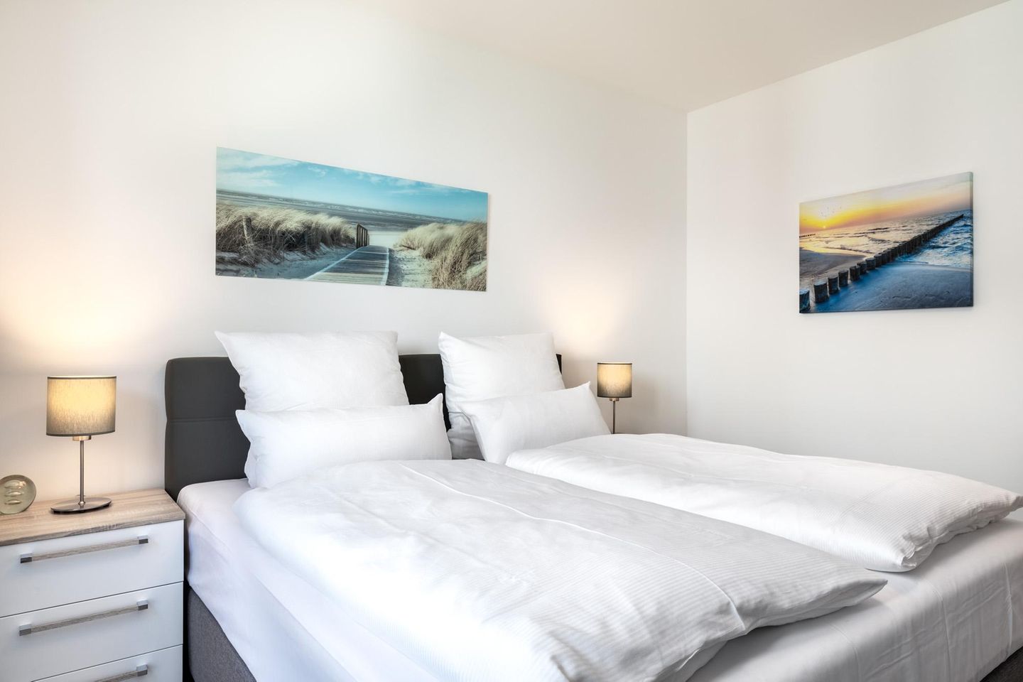 Aparthotel Ostseeallee Aparthotel Ostseeallee 2-08 Boltenhagen - Schlafzimmer mit Boxspringbett (1,80x2,00m)