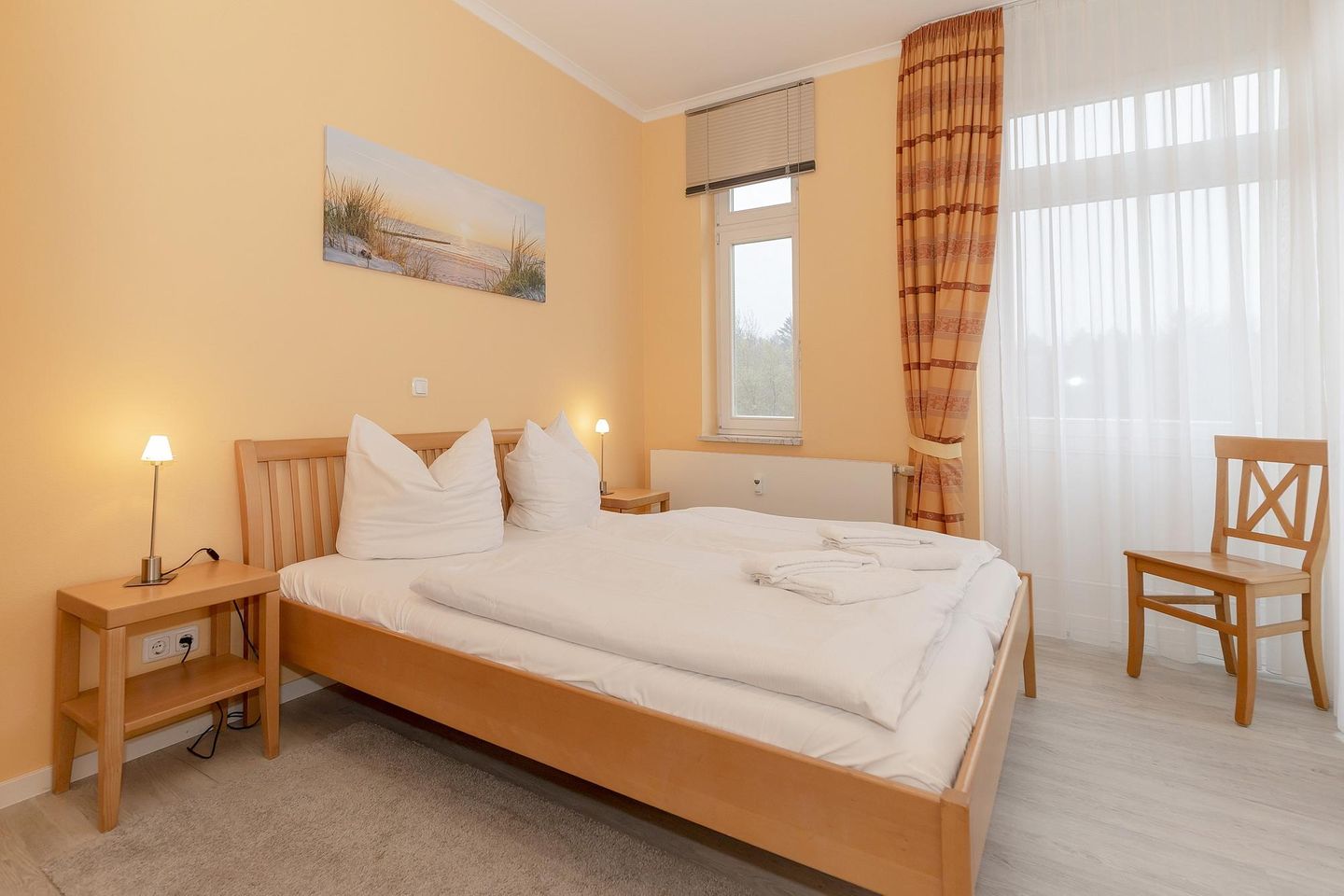 Dünenschloss Dünenschloss 1-42 Kühlungsborn - Schlafzimmer mit Doppelbett