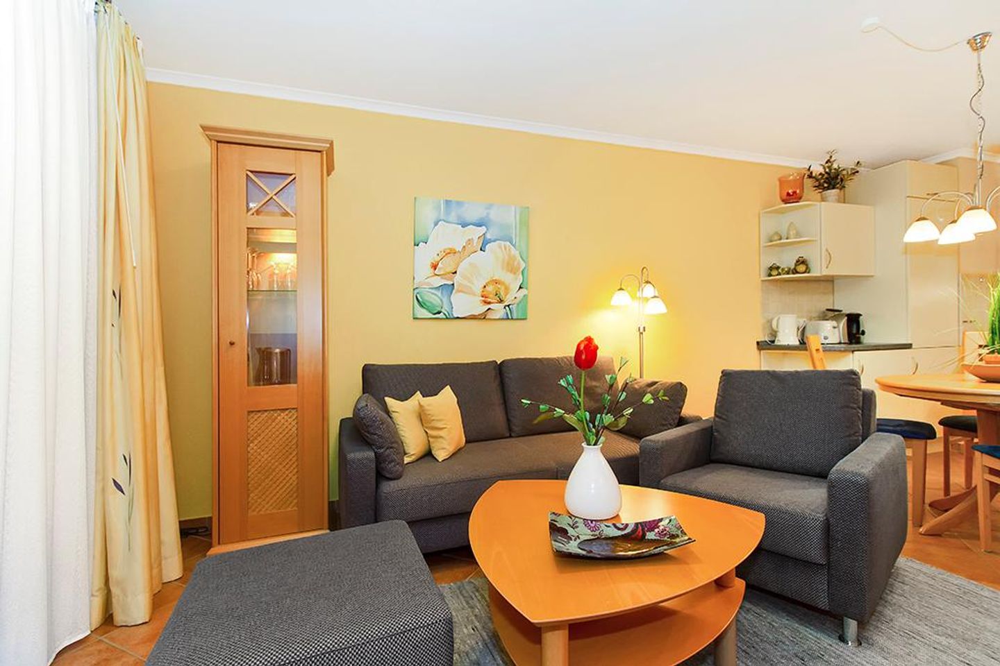 Dünenschloss Dünenschloss 2-02 Kühlungsborn - Wohn-Essbereich mit Couch