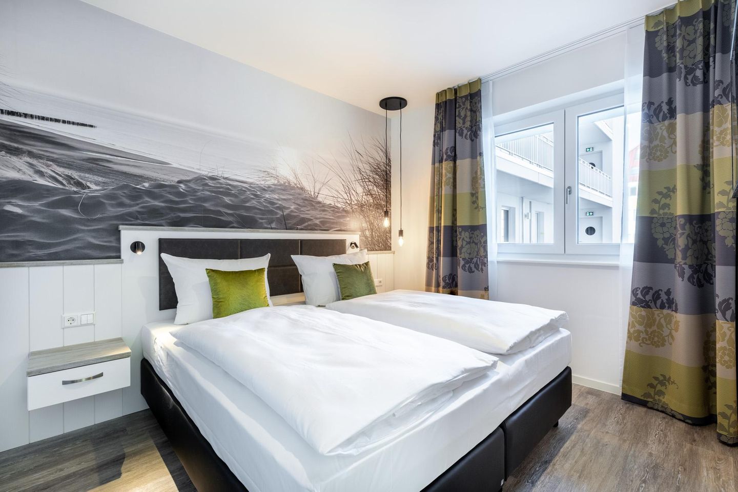 Apartmentanlage Meerblickvilla Apartmentanlage Meerblickvilla 1-10 Großenbrode - Schlafzimmer 2 mit Boxspringbett