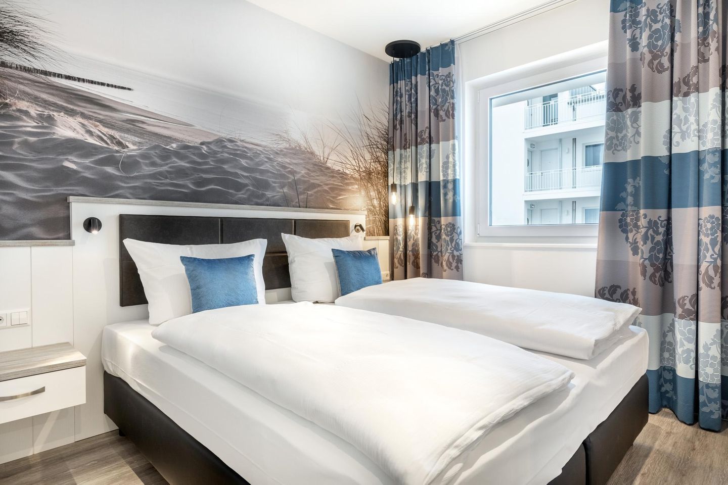 Apartmentanlage Meerblickvilla Apartmentanlage Meerblickvilla 2-20 Großenbrode - Schlafzimmer mit Boxspringbett