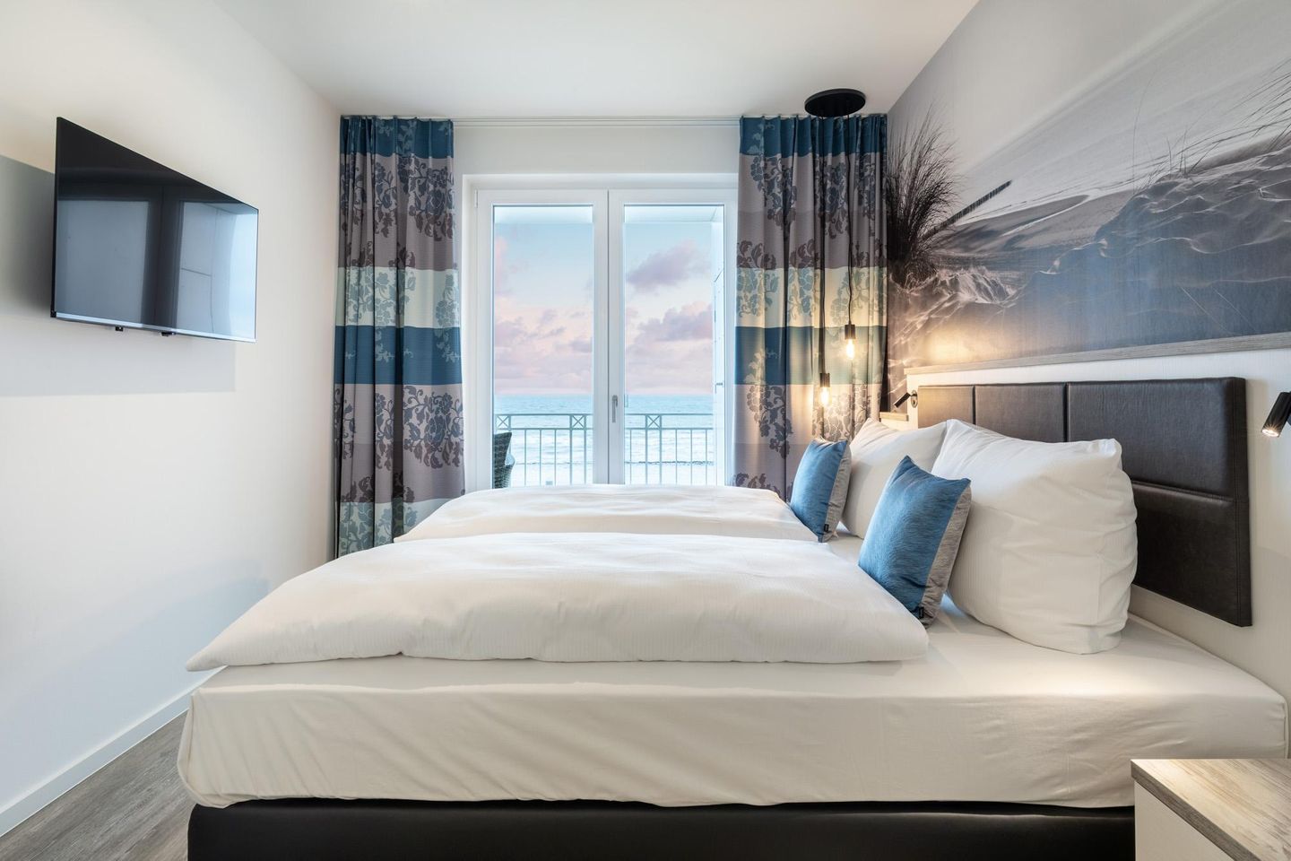 Apartmentanlage Meerblickvilla Apartmentanlage Meerblickvilla 2-24 Großenbrode - Schlafzimmer 2 mit Flatscreen-TV