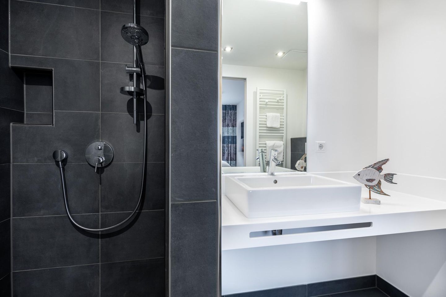 Apartmentanlage Meerblickvilla Apartmentanlage Meerblickvilla 2-24 Großenbrode - Badezimmer 2 mit ebenerdiger Regendusche