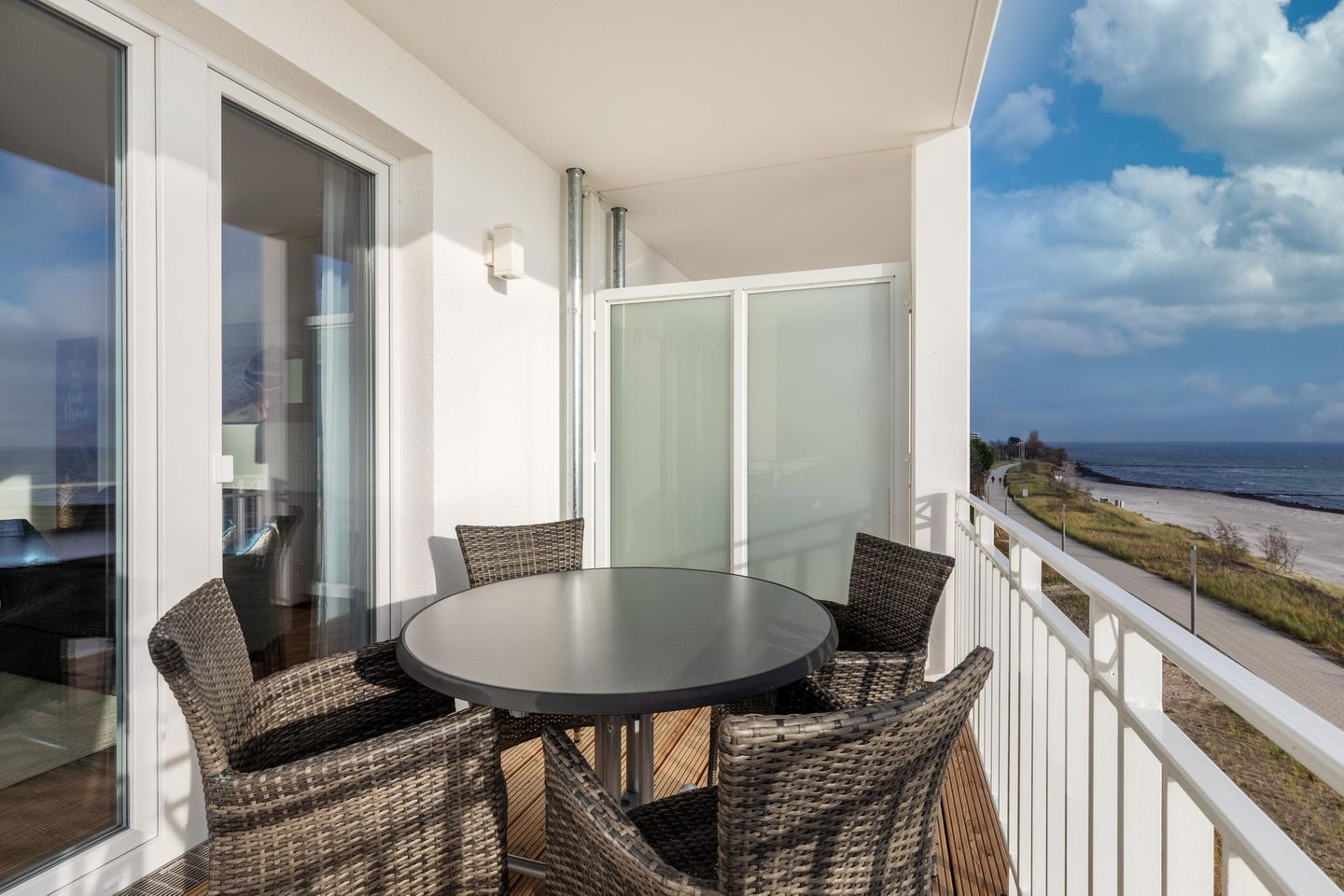 Apartmentanlage Meerblickvilla Apartmentanlage Meerblickvilla 3-36 Großenbrode - Balkon zum Wohn-/Essbereich