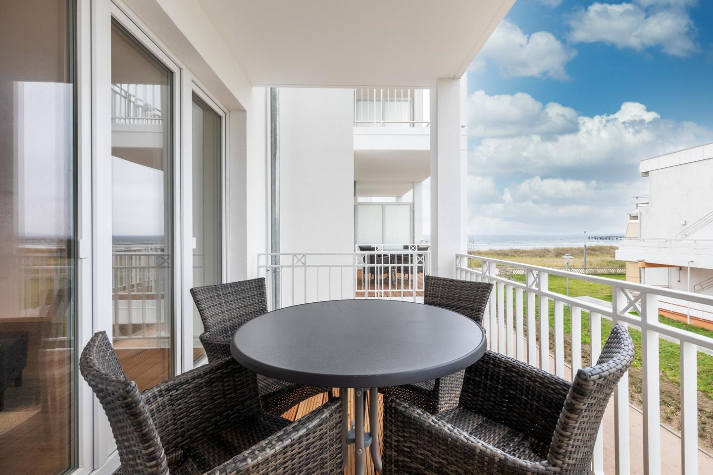 Apartmentanlage Meerblickvilla Apartmentanlage Meerblickvilla 1-05 Großenbrode - Balkon mit Gartenmöbeln - gbmv1-05 - Großenbrode
