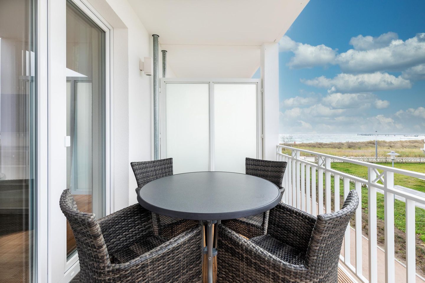 Apartmentanlage Meerblickvilla Apartmentanlage Meerblickvilla 1-06 Großenbrode - Balkon mit Blick auf die Ostsee