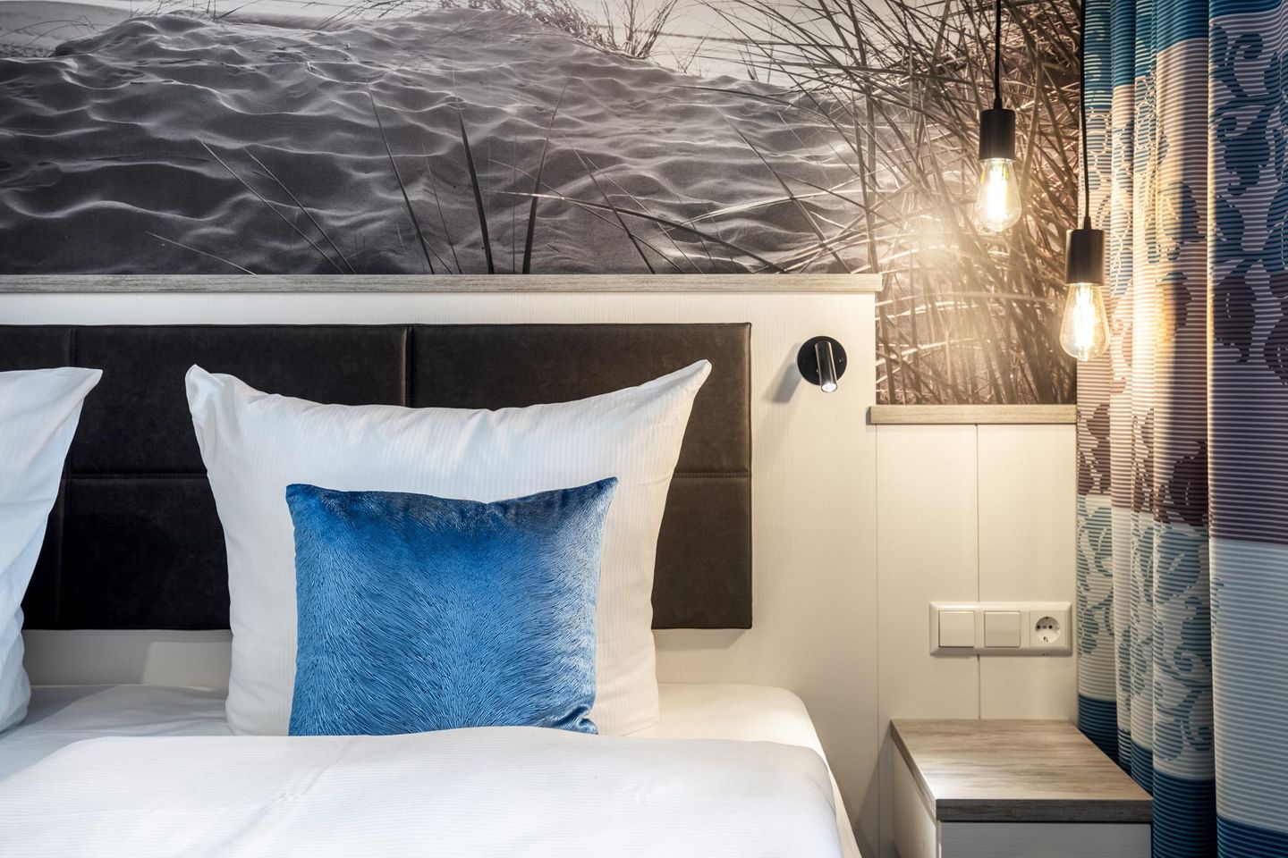 Apartmentanlage Meerblickvilla Apartmentanlage Meerblickvilla 1-06 Großenbrode - Schlafzimmer mit Boxspringbett