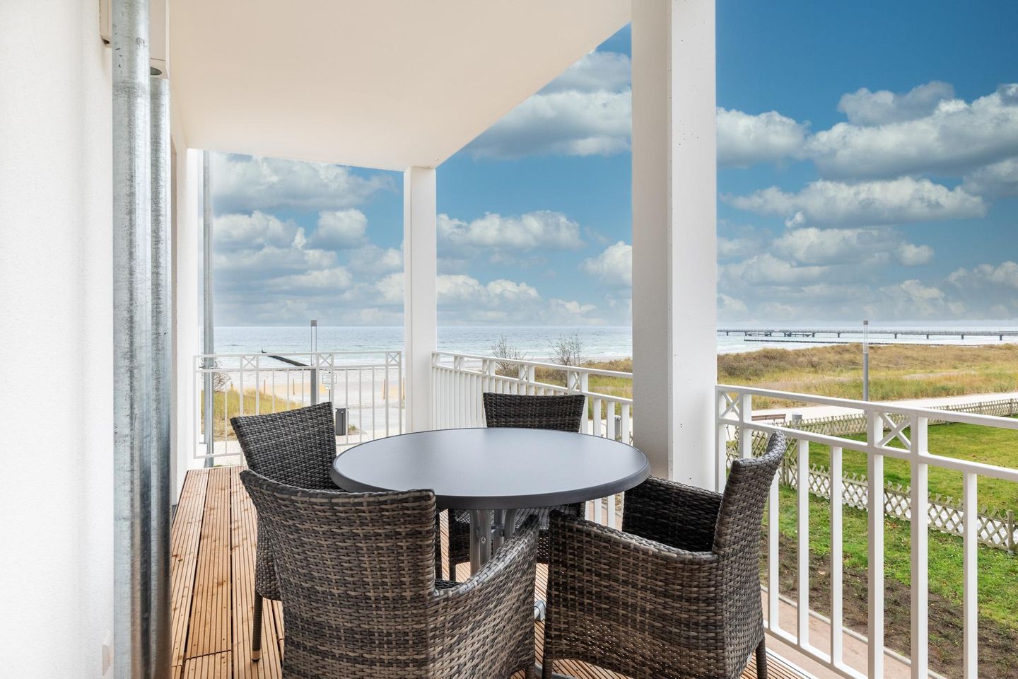 Apartmentanlage Meerblickvilla Apartmentanlage Meerblickvilla 1-08 Großenbrode - Balkon 2 mit Blick zur Ostsee