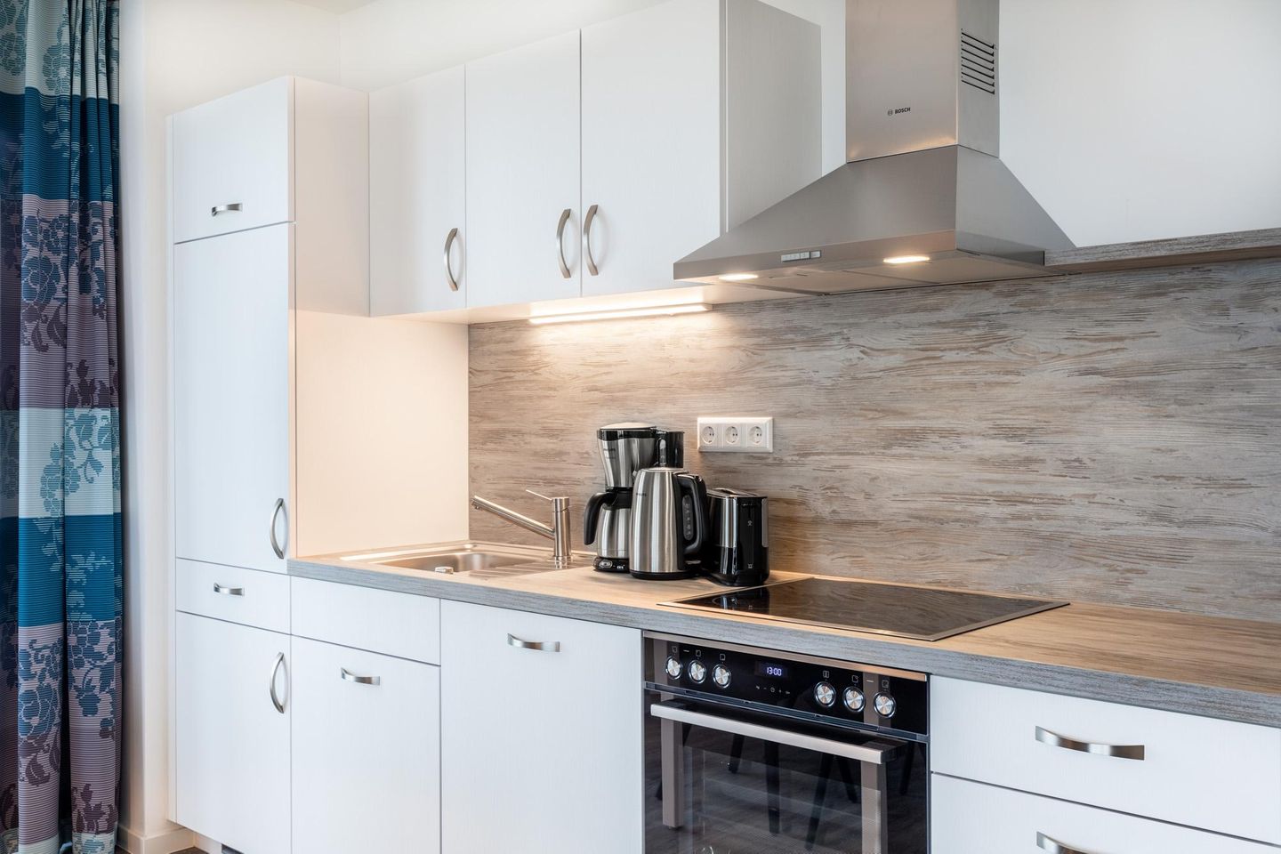 Apartmentanlage Meerblickvilla Apartmentanlage Meerblickvilla 1-08 Großenbrode - Wohn-/Essbereich mit Küchenzeile