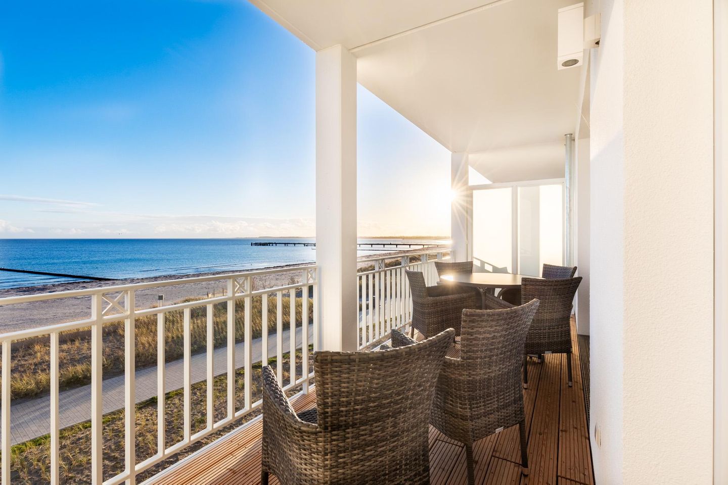 Apartmentanlage Meerblickvilla Apartmentanlage Meerblickvilla 2-25 Großenbrode - Balkon mit Blick auf die Ostsee