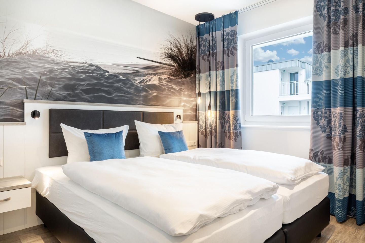 Apartmentanlage Meerblickvilla Apartmentanlage Meerblickvilla 3-34 Großenbrode - Schlafzimmer mit Boxspringbett