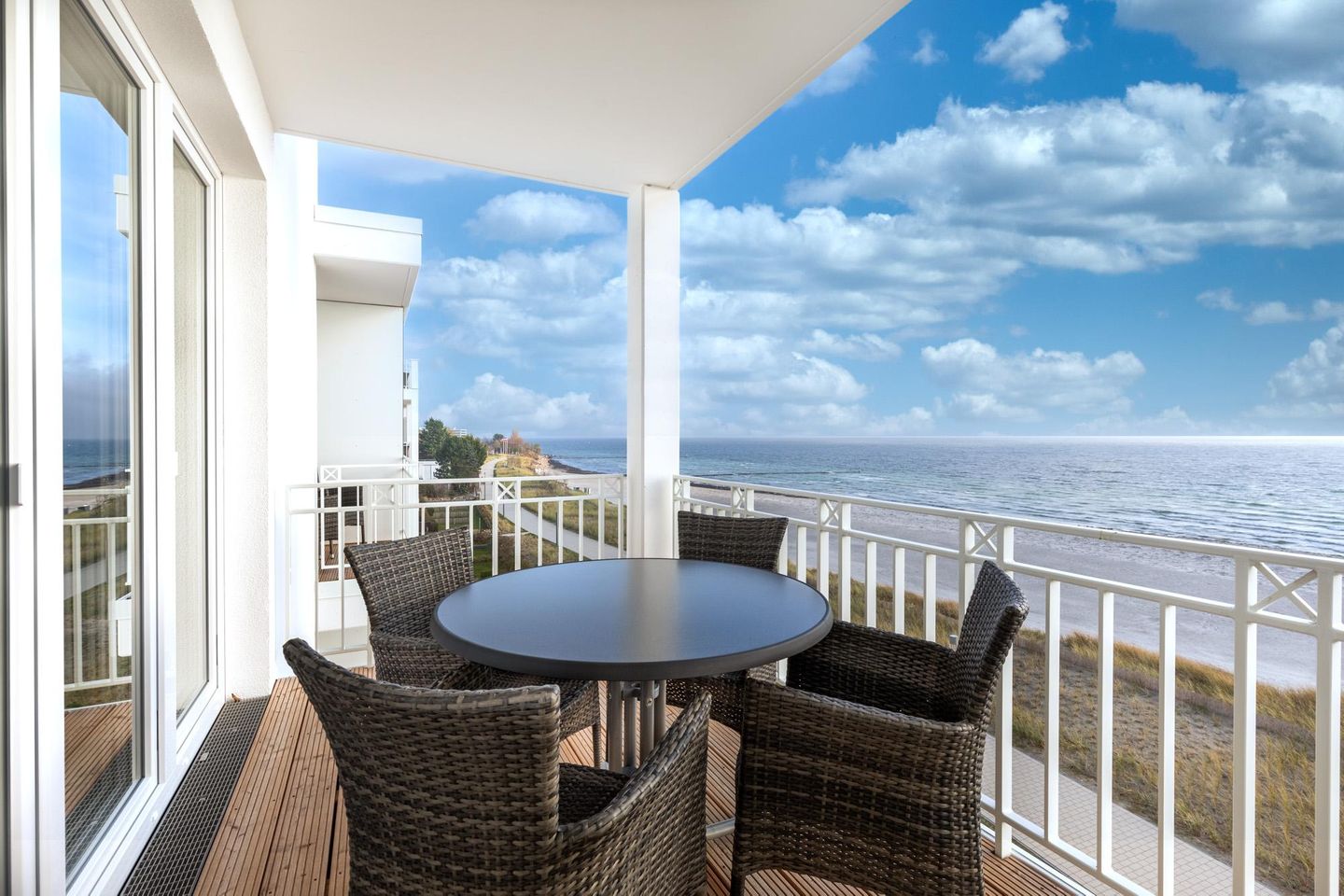 Apartmentanlage Meerblickvilla Apartmentanlage Meerblickvilla 3-37 Großenbrode - Balkon mit Ostseeblick