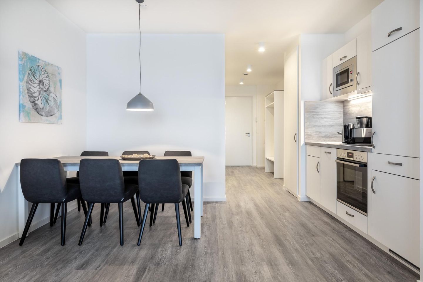 Apartmentanlage Meerblickvilla Apartmentanlage Meerblickvilla 3-39 Großenbrode - Wohn-/Essbereich mit Küchenzeile