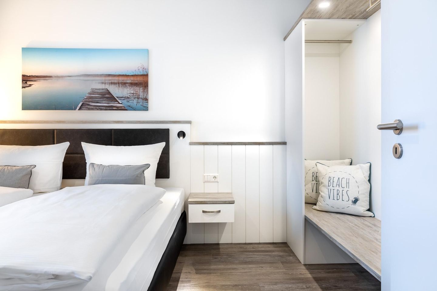 Apartmentanlage Meerblickvilla Apartmentanlage Meerblickvilla 3-39 Großenbrode - Schlafzimmer 1 mit Sitzbank