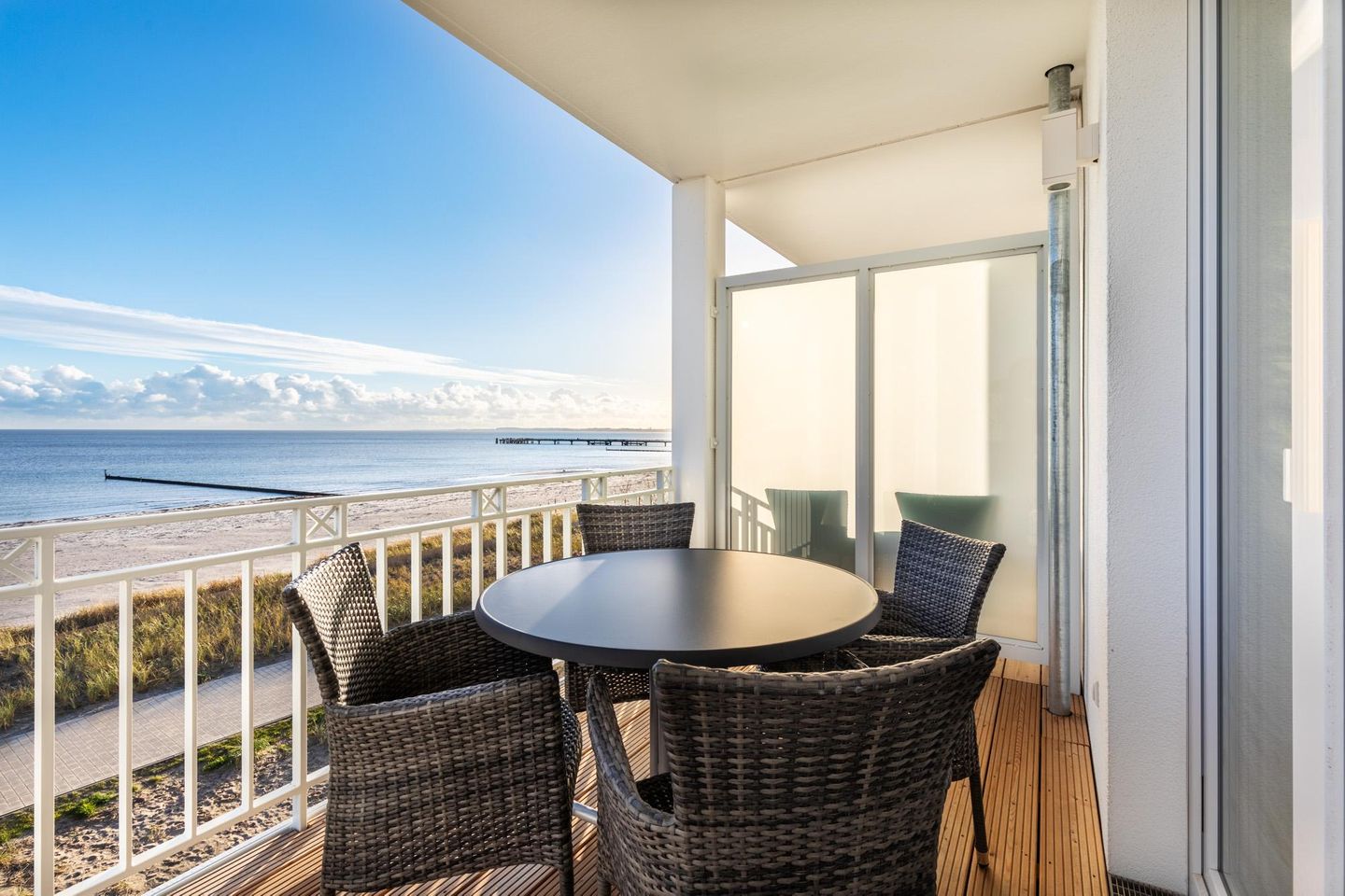 Apartmentanlage Meerblickvilla Apartmentanlage Meerblickvilla 2-27 Großenbrode - Balkon mit Überdachung